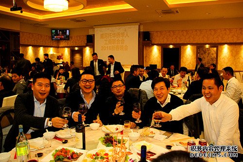 http://mmbiz.qpic.cn/mmbiz/Q6icUZ3WHiamuNlCowLt7WQDRtF5pT1v4RSgKRQR6HMeDgmKWmba3ynxSlSYib28uJiaYjSTuj7AyOSD7IaTuicPzsQ/0